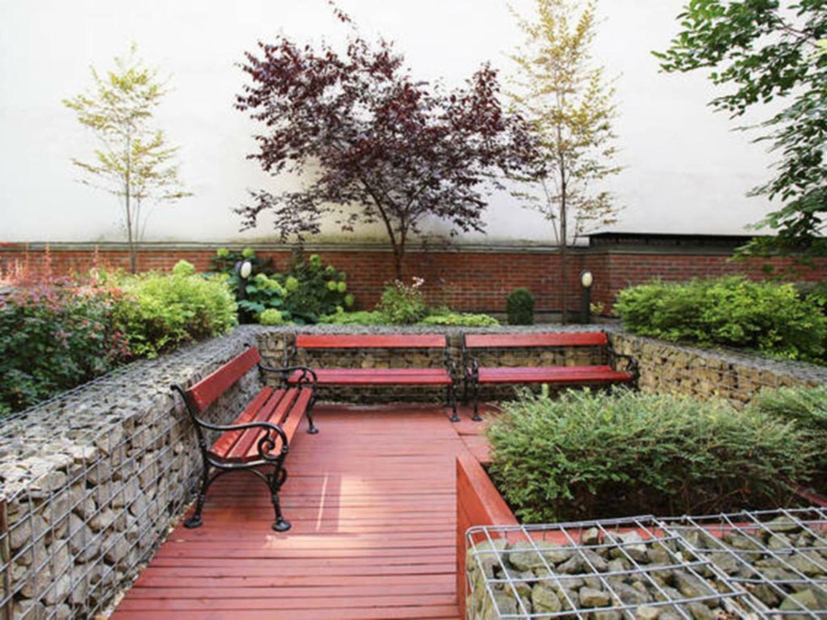Downtown Garden Isle In Urban Style-Free Parking Budapeste Exterior foto